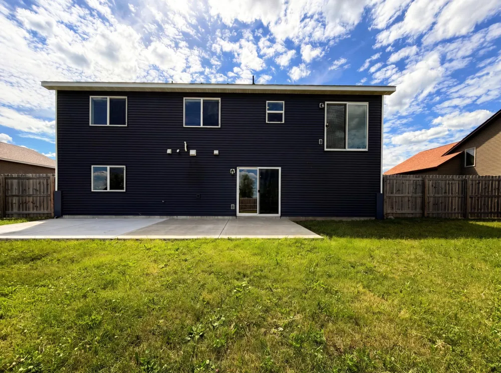 1207 Mulberry Avenue NE Montgomery, MN 56069