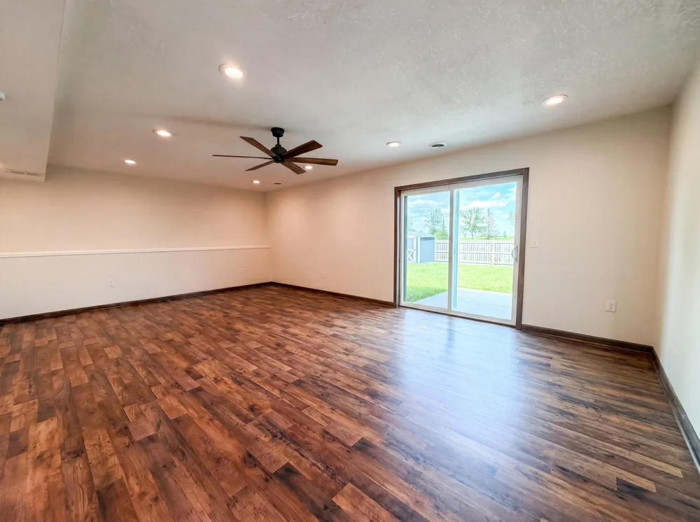 1207 Mulberry Avenue NE Montgomery, MN 56069