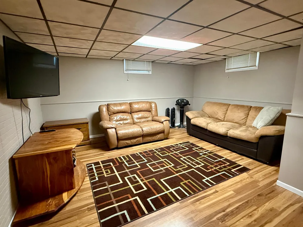 11437 33rd Street SE Valley City, ND 58072