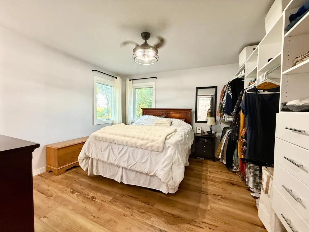 11437 33rd Street SE Valley City, ND 58072