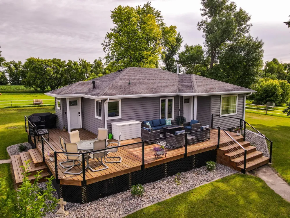 11437 33rd Street SE Valley City, ND 58072