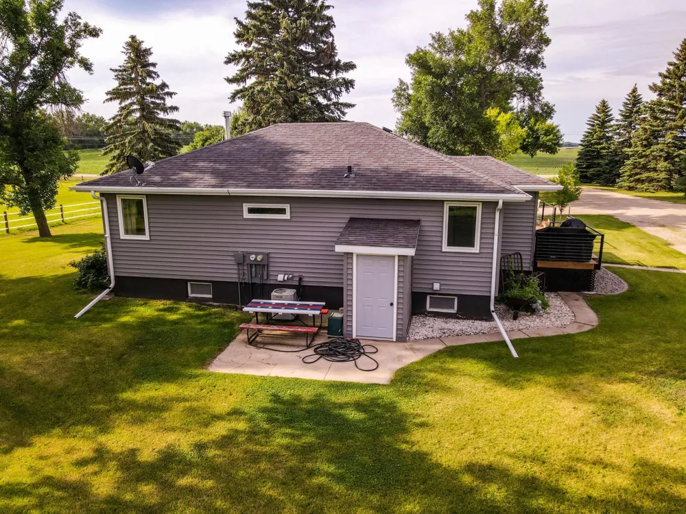 11437 33rd Street SE Valley City, ND 58072