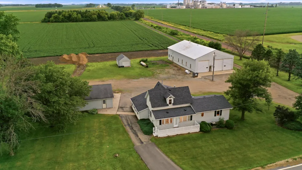 62561 120th Avenue Claremont, MN 55924