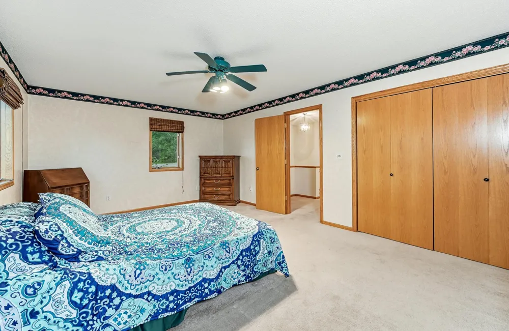 62561 120th Avenue Claremont, MN 55924
