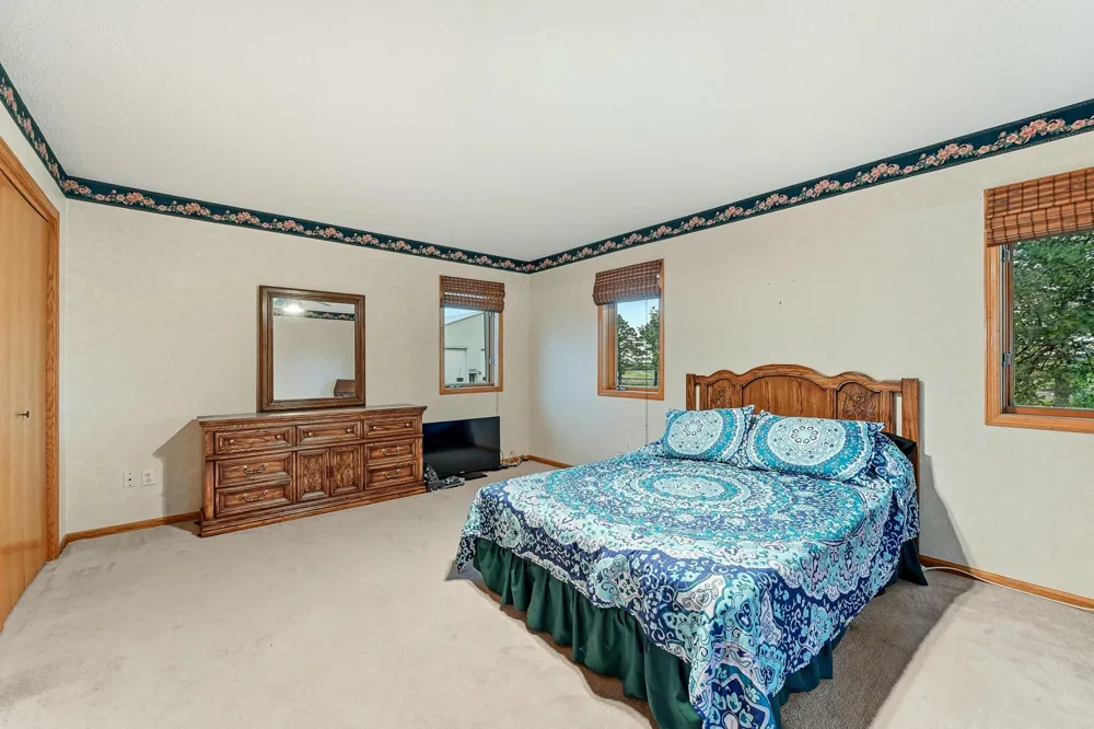 62561 120th Avenue Claremont, MN 55924