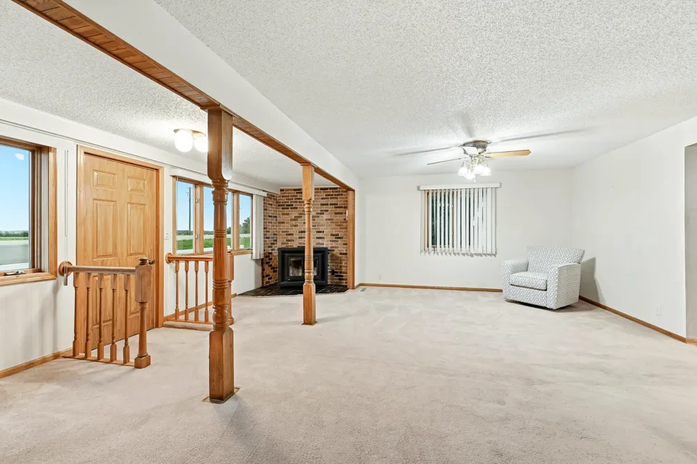 62561 120th Avenue Claremont, MN 55924