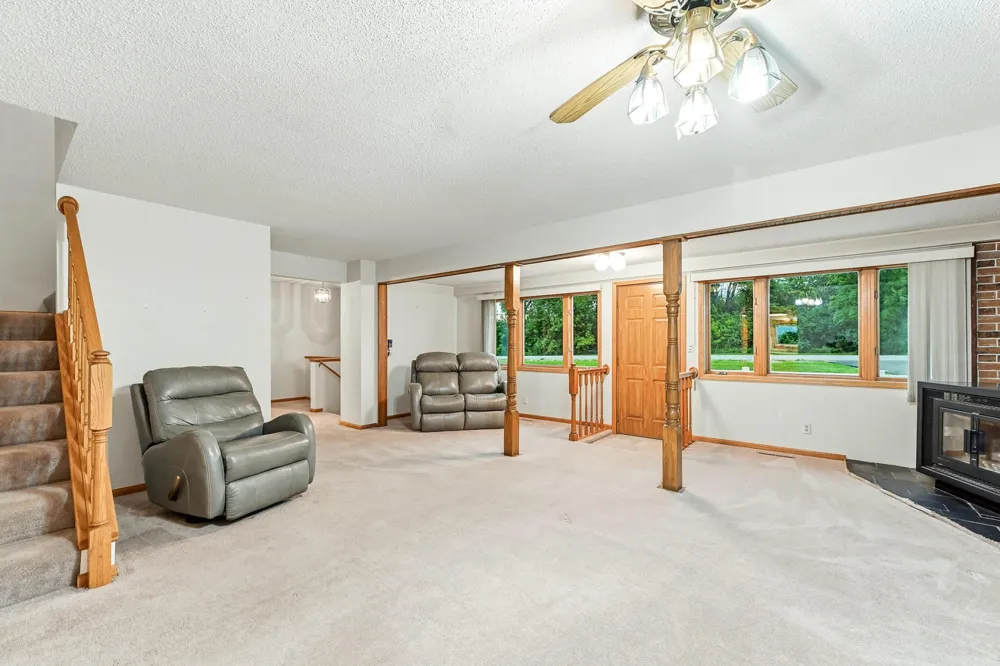 62561 120th Avenue Claremont, MN 55924