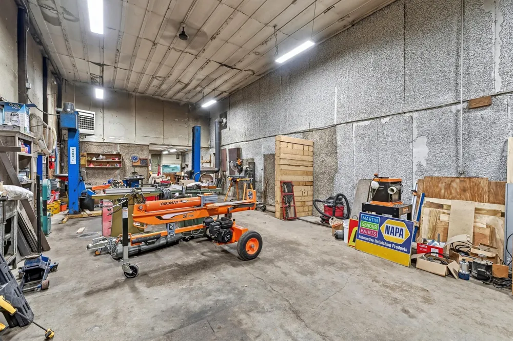 62561 120th Avenue Claremont, MN 55924