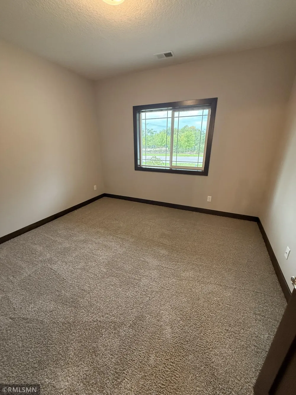 3112 Zuni Street Anoka, MN 55303