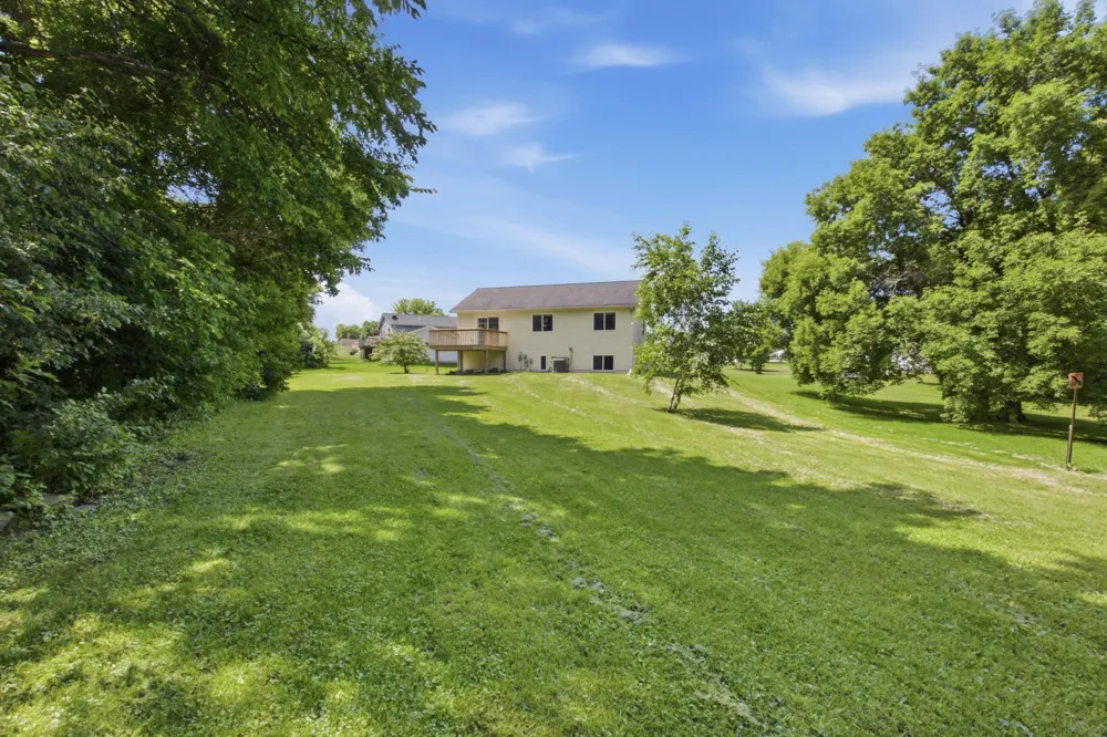 301 Lakeview Drive Lake Park, MN 56554