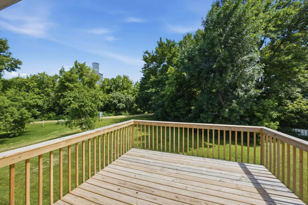 301 Lakeview Drive Lake Park, MN 56554