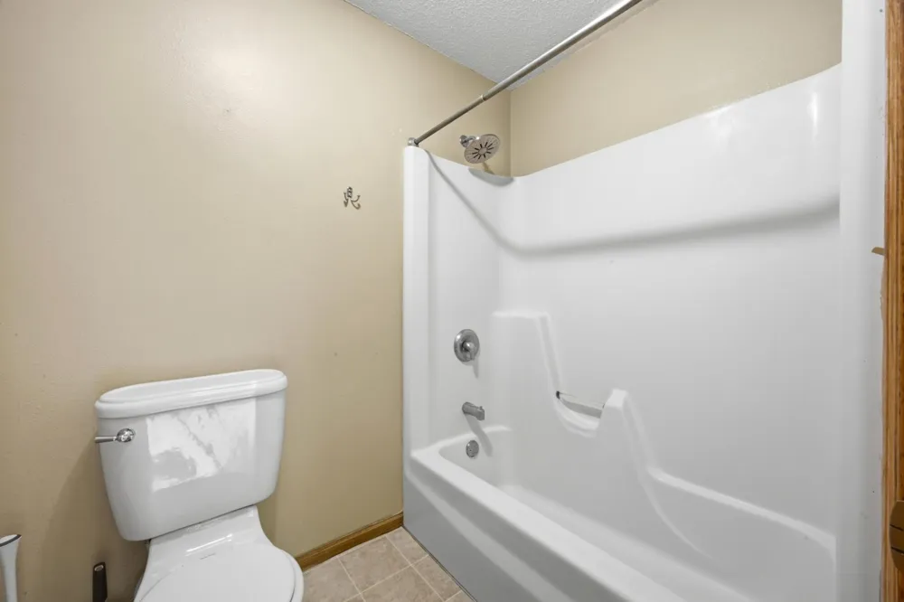 301 Lakeview Drive Lake Park, MN 56554