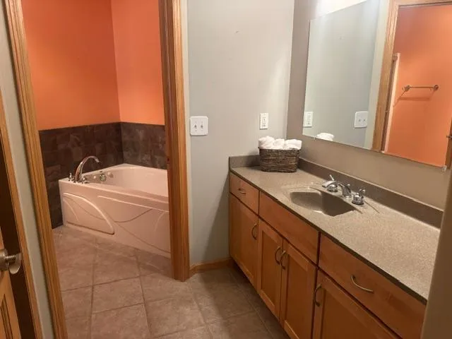 669 Crimson Way Lake City, MN 55041