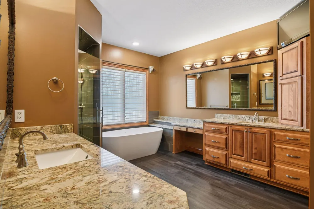 6480 Yosemite Lane Excelsior, MN 55331
