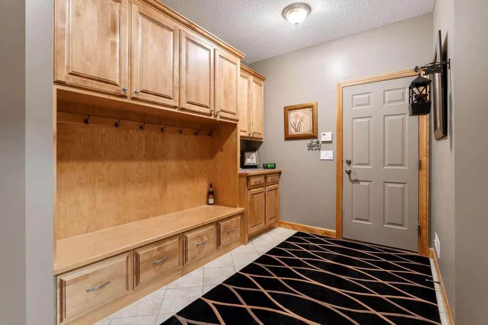 6480 Yosemite Lane Excelsior, MN 55331
