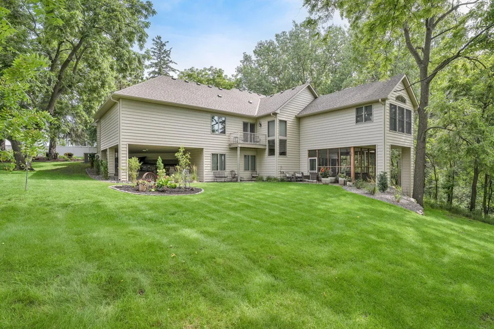 6480 Yosemite Lane Excelsior, MN 55331