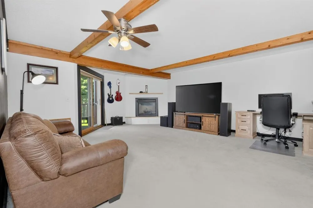 536 Quadna Mountain Road Hill City, MN 55748