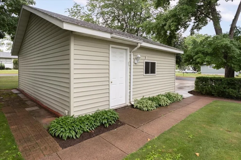 2216 3rd Street E Menomonie, WI 54751