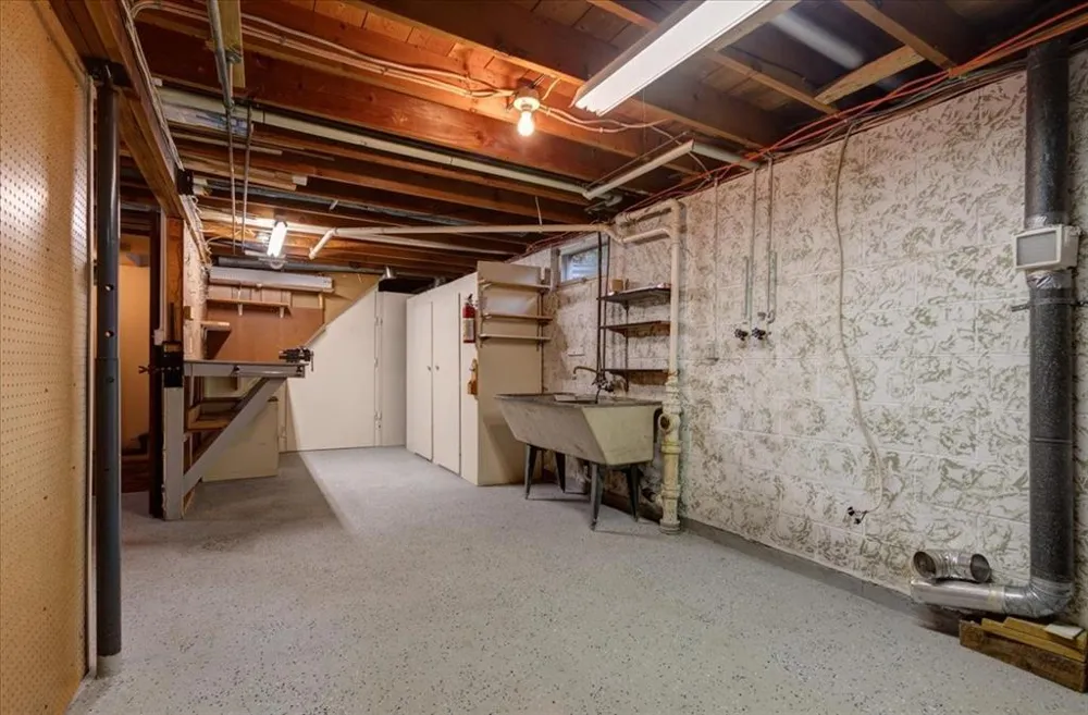 2216 3rd Street E Menomonie, WI 54751
