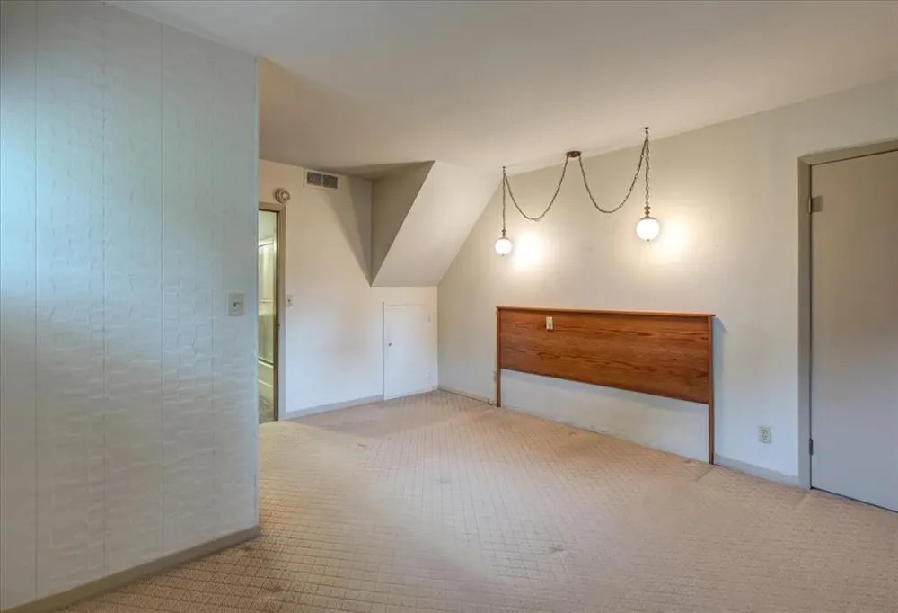 2216 3rd Street E Menomonie, WI 54751