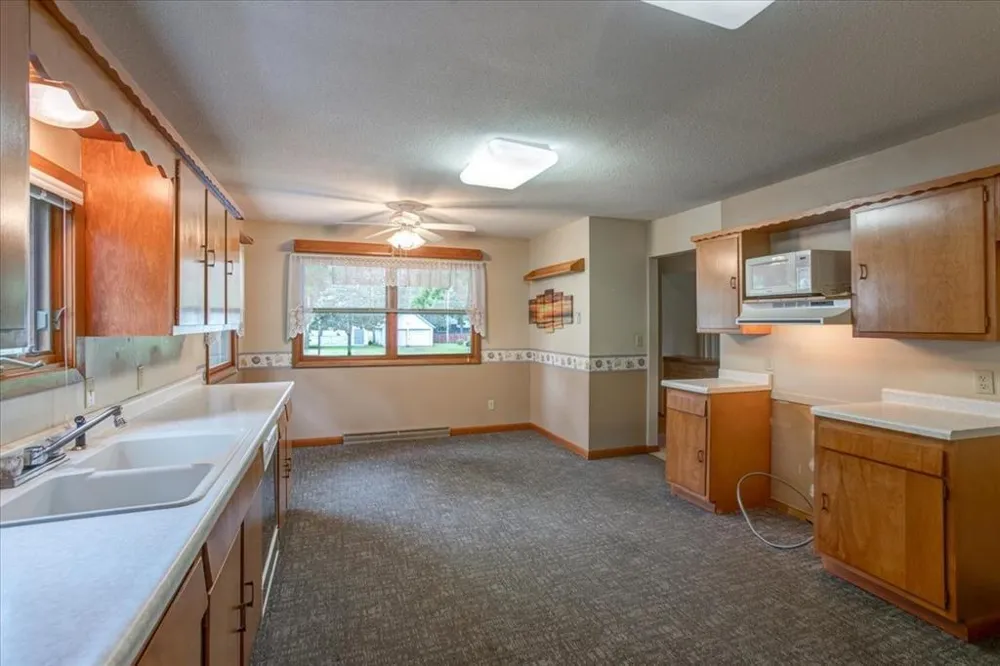 2216 3rd Street E Menomonie, WI 54751