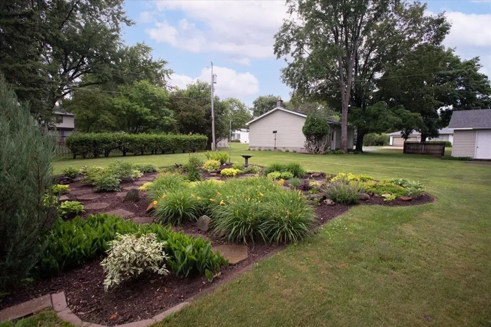 2216 3rd Street E Menomonie, WI 54751