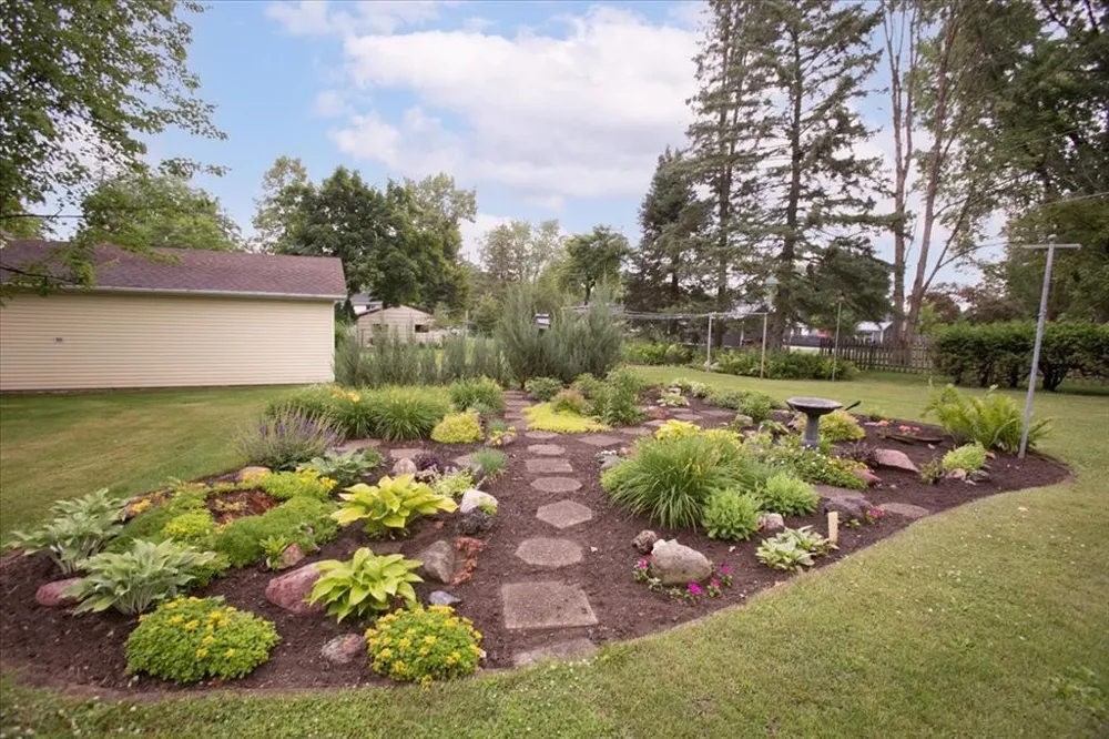 2216 3rd Street E Menomonie, WI 54751