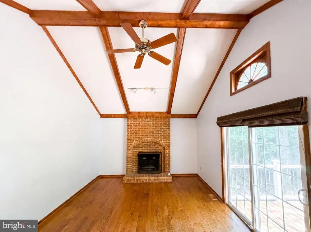 4819 POWELL ROAD Fairfax, VA 22032