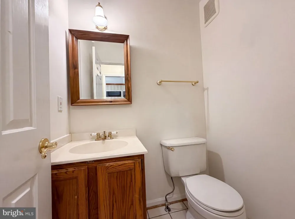4819 POWELL ROAD Fairfax, VA 22032