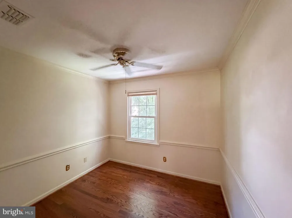 4819 POWELL ROAD Fairfax, VA 22032
