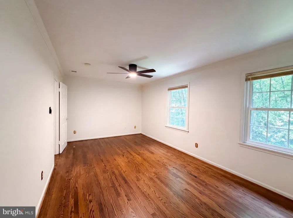4819 POWELL ROAD Fairfax, VA 22032