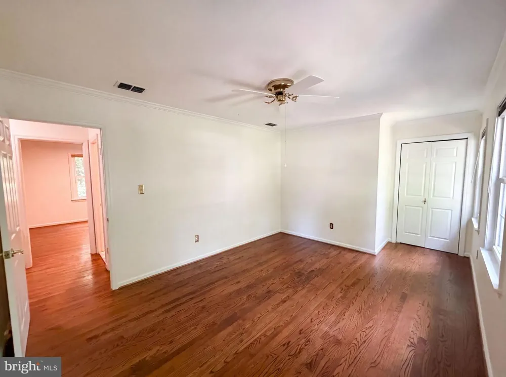 4819 POWELL ROAD Fairfax, VA 22032