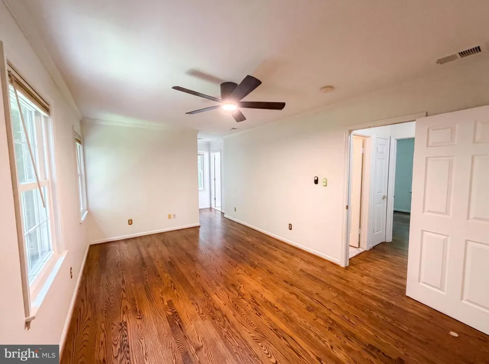 4819 POWELL ROAD Fairfax, VA 22032