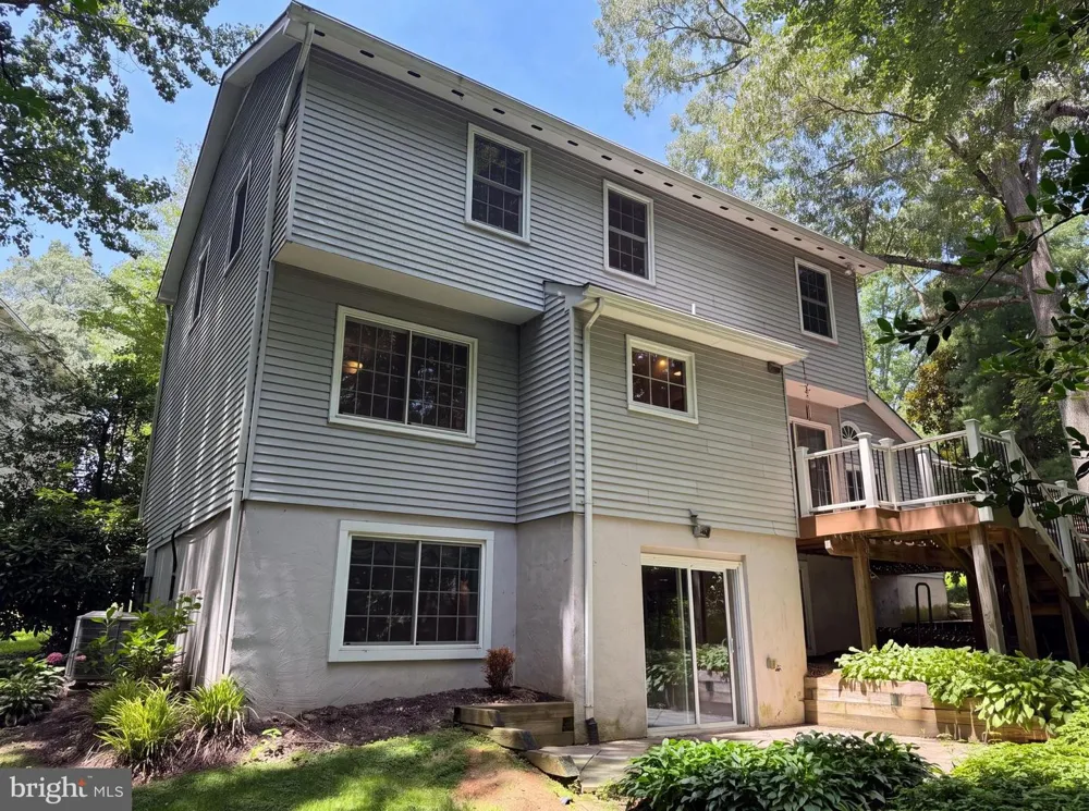 4819 POWELL ROAD Fairfax, VA 22032