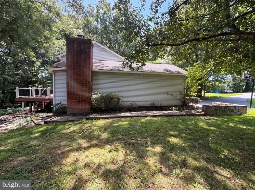 4819 POWELL ROAD Fairfax, VA 22032