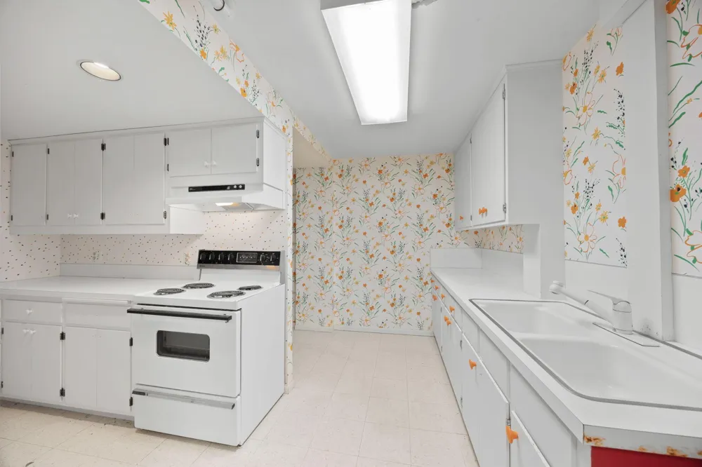 1065 Edgewood Hills Road Orono, MN 55391