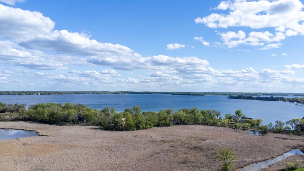 1065 Edgewood Hills Road Orono, MN 55391