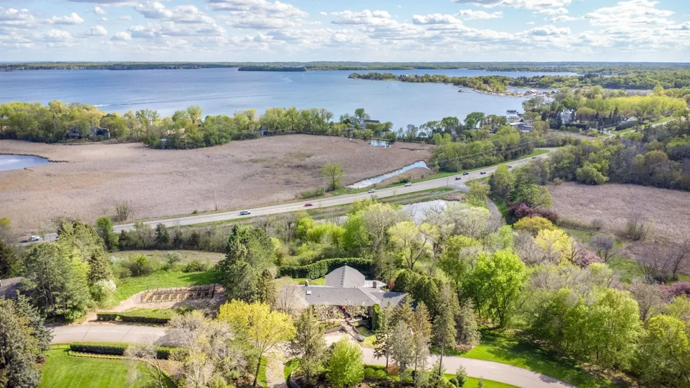 1065 Edgewood Hills Road Orono, MN 55391