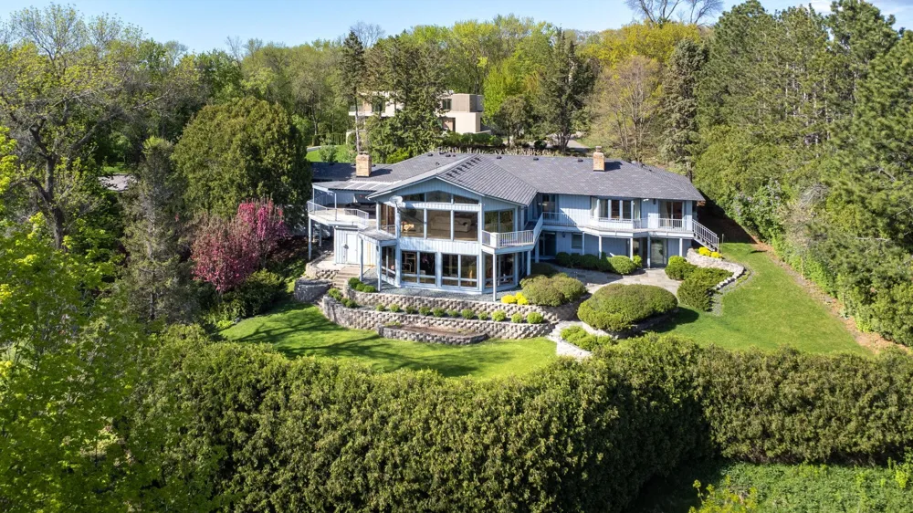 1065 Edgewood Hills Road Orono, MN 55391