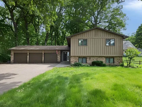 5940 Otter View Trail