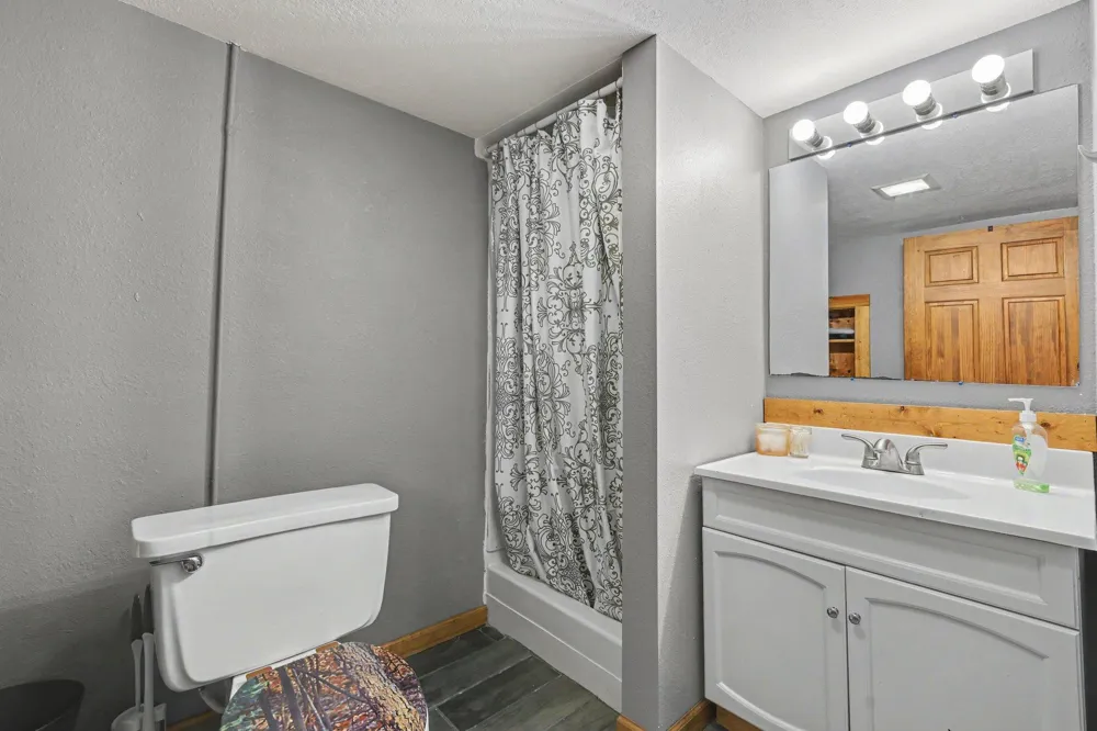 920 Spring Street Luverne, MN 56156