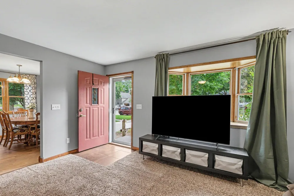 920 Spring Street Luverne, MN 56156