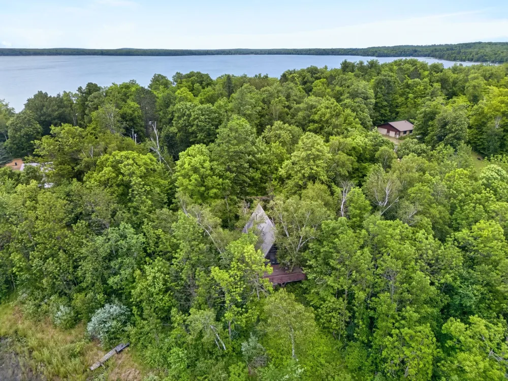38837 Sissebakwet Shores Road Cohasset, MN 55721