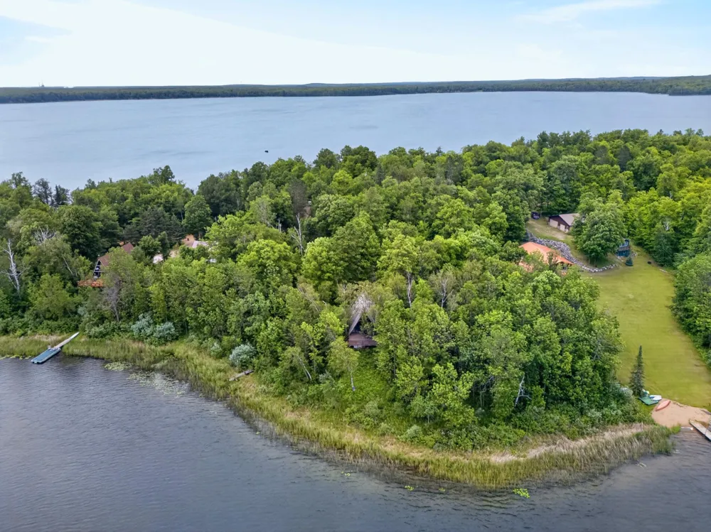 38837 Sissebakwet Shores Road Cohasset, MN 55721