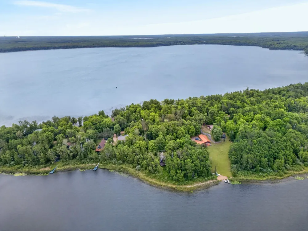 38837 Sissebakwet Shores Road Cohasset, MN 55721