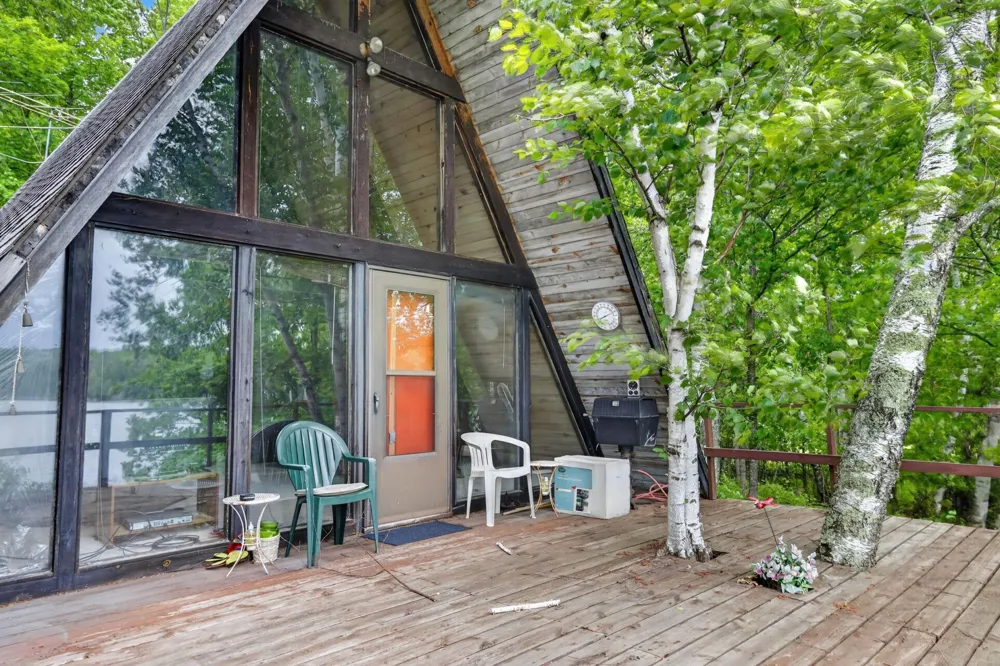 38837 Sissebakwet Shores Road Cohasset, MN 55721