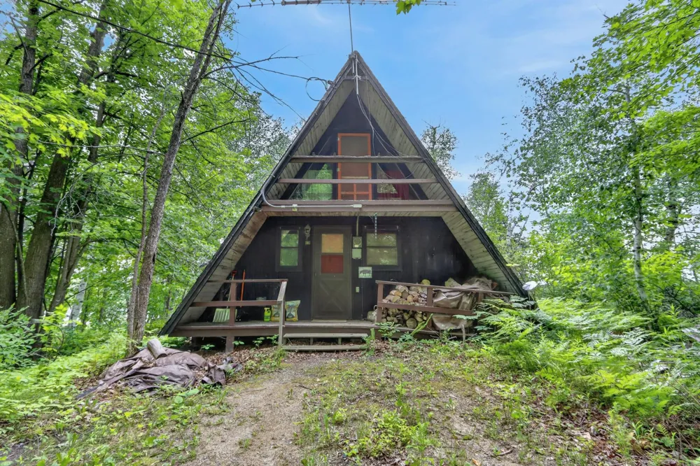 38837 Sissebakwet Shores Road Cohasset, MN 55721