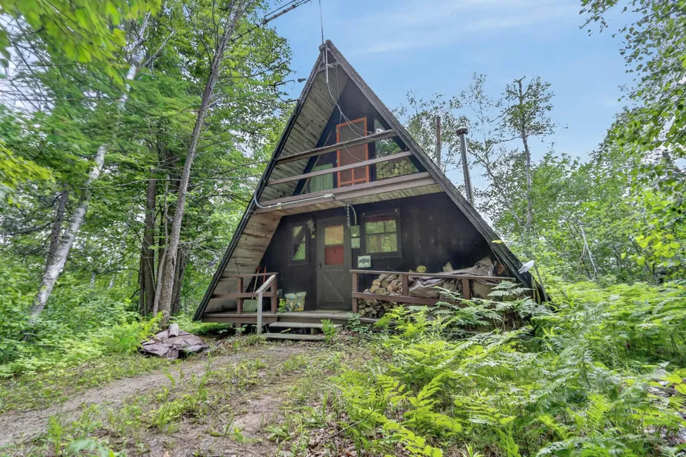 38837 Sissebakwet Shores Road Cohasset, MN 55721