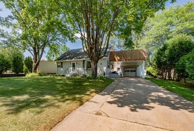 1403 SW 1st Avenue Grand Rapids, MN 55744