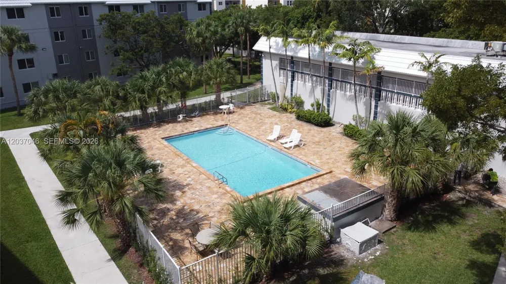 10820 SW 200th Dr #125 Cutler Bay, FL 33157